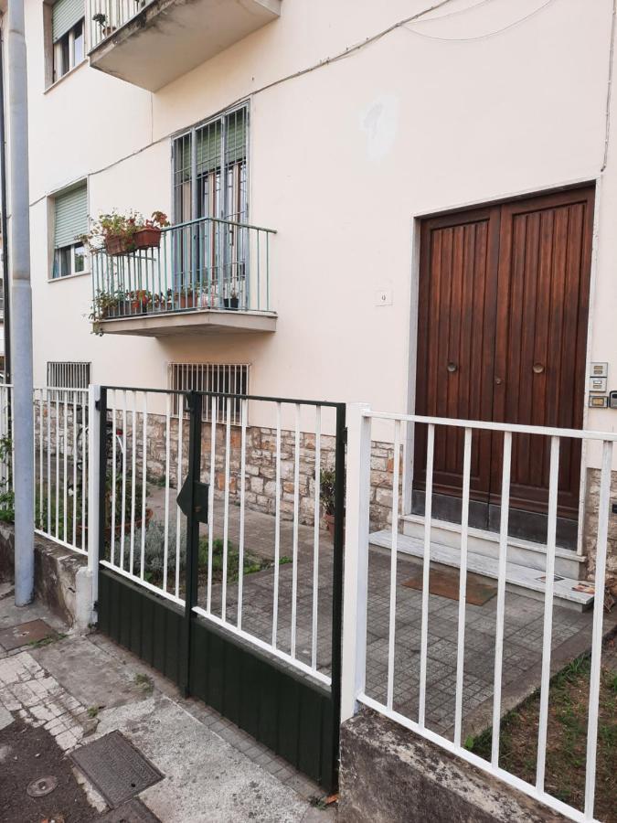 La Piccolina Apartment Viareggio Bagian luar foto